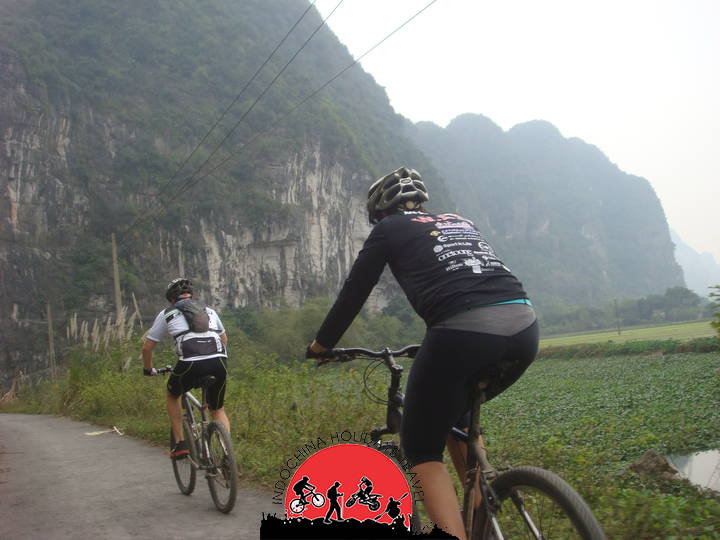 1 Day Hanoi Cycle To Ninh Binh – Tam Coc Cave