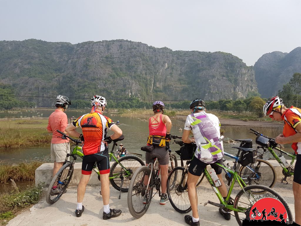 12 Days Vietnam Northwest to Northeast Cycle Tours